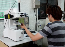 Micro Hardness Testing Machine